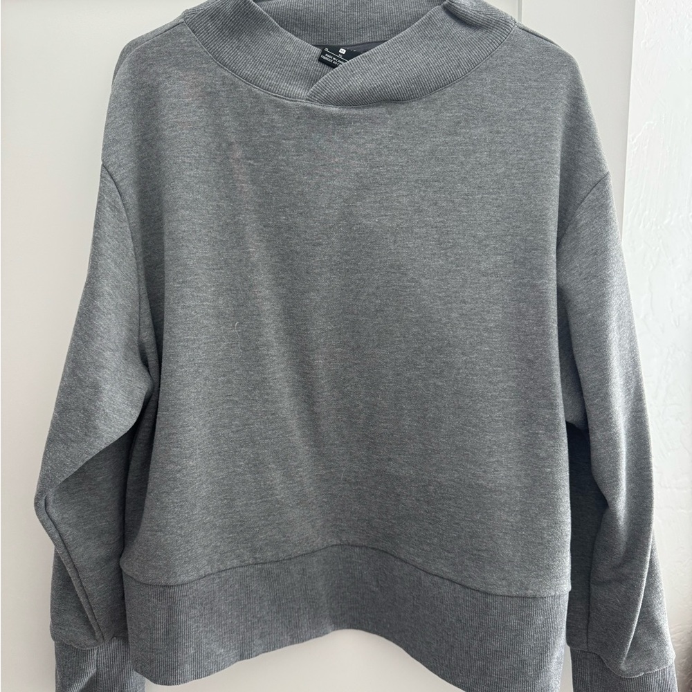 Gray Nike Sweatshirt